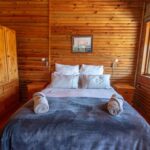 Sunbird Chalet - Wild Olive Guest Farm Bedroom