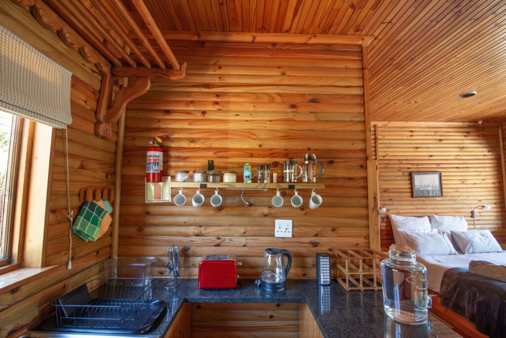 Sunbird Chalet - Wild Olive Guest Farm Kitchen