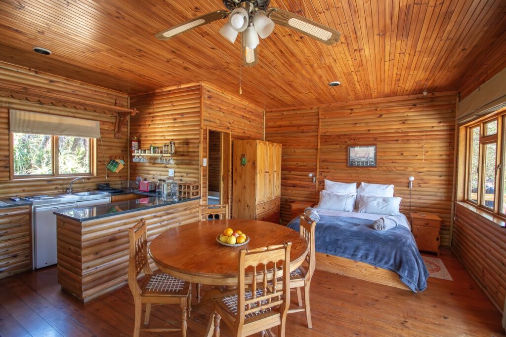 Sunbird Chalet - Wild Olive Guest Farm