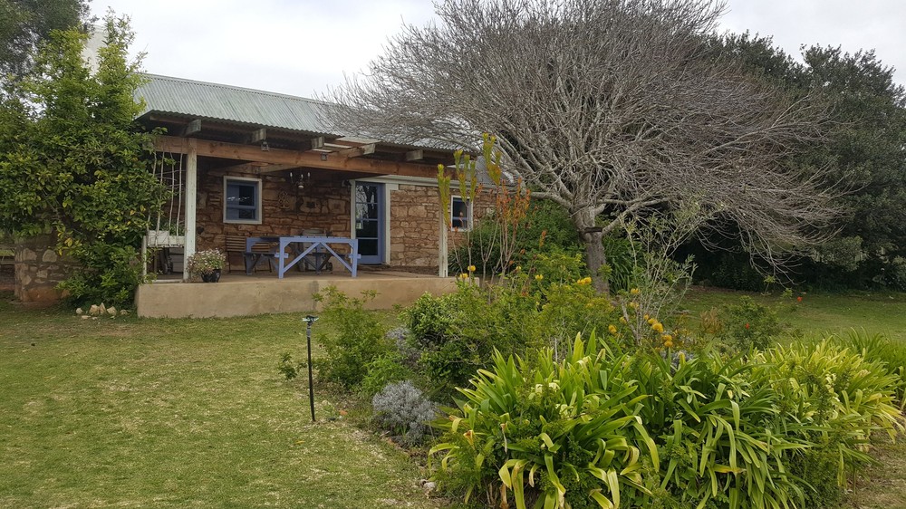 Wild Olive Guest Farm the Appletree Cottage